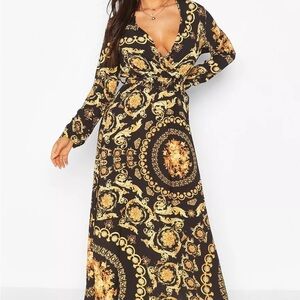 Elegant Black and Gold Maxi Dress